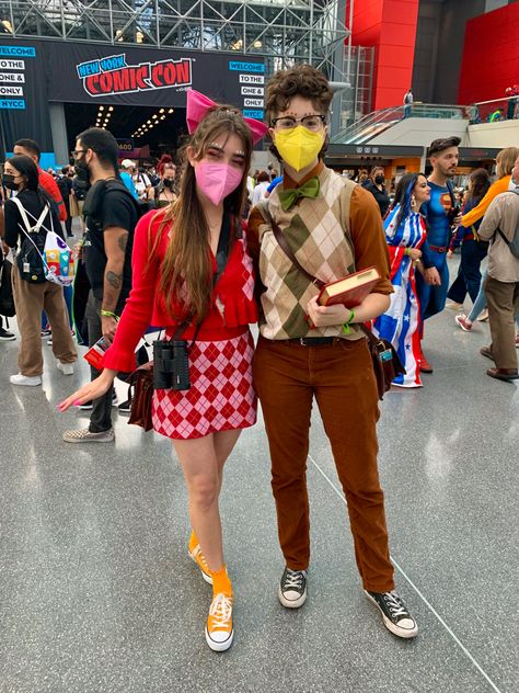 Human versions of Blathers and Celeste from Animal Crossing Celeste Cosplay, Blathers Human, Animal Crossing Celeste Cosplay, Blathers And Celeste, Celeste Animal Crossing Cosplay, Blathers Cosplay, Tom Nook Costume, Animal Crossing Human Version, Acnh Cosplay