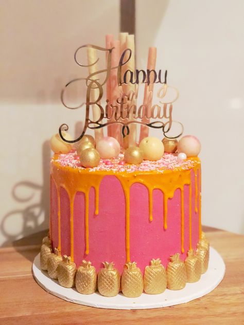 Orange And Gold Birthday Cake, Pink And Orange Birthday Cake, Pink And Orange Cake, Diner Cake, White Ganache, Birthday Core, 18th Ideas, Orange Birthday Cake, Pink Gold Cake