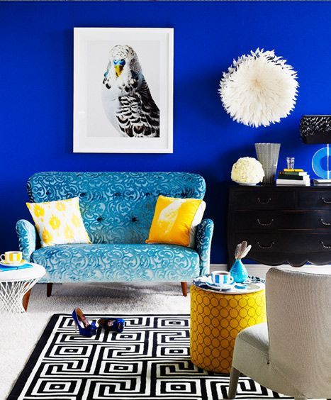 Electric Interior Design, Royal Blue Living Room, Statement Wall Ideas, Electric Interior, House Interior Painting, Interior Paint Colors 2020, Painting Color Schemes, Interior Design Color Schemes, Paint Removal