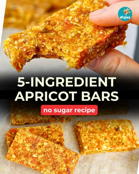 These apricot bars are healthy, delicious, and easy to make! They only require 5 ingredients and do not contain any sugar. Apricot Bars Recipe, Dried Apricot Recipes, Apricot Dessert, Apricot Bars, Homemade Bars, Apricot Cake, Apricot Recipes, Apricot Fruit, Slushie Recipe