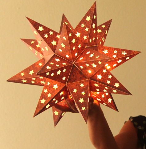 make-star-lantern-apieceofrainbowblog (12) Outdoor Lantern Ideas, Mexican Tin Star, Paper Stars Tutorial, Diy Outdoor Lanterns, Paper Star Lanterns, Star Lantern, Free Printable Templates, Tin Star, Lantern Ideas