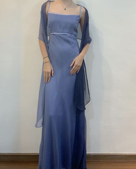 Casual Formal Dresses Simple, Secret Invitation, 90s Prom Dresses, 90s Prom Dress, Casual Wedding Guest Dresses, Prom Dress Inspo, Long Blue Dress, Prom Dress Inspiration, Prom Dresses Vintage