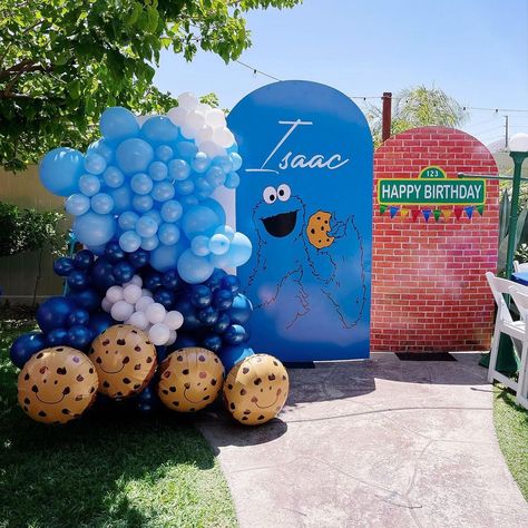 Cookie Monster And Elmo Birthday Party, Cookie Monster Birthday Backdrop, Cookie Monster Balloons, Cookie Monster Second Birthday, Cookie Monster Themed Birthday Party, Cookie Monster Birthday Theme, Cookie Monster First Birthday Party, Elmo And Cookie Monster Birthday Party, Cookie Monster 3rd Birthday Party