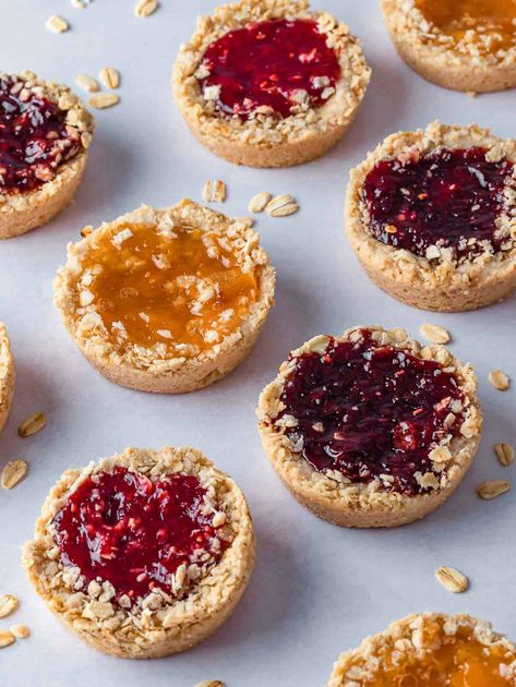 Oatmeal Thumbprint Cookies Jam, Oatmeal Jam Cookies, Jam Filled Muffins Recipe, Jam Cookies Recipe, Cookies With Jam, Fruity Cookies, Gf Meals, Berry Cookies, Pumpkin Jam