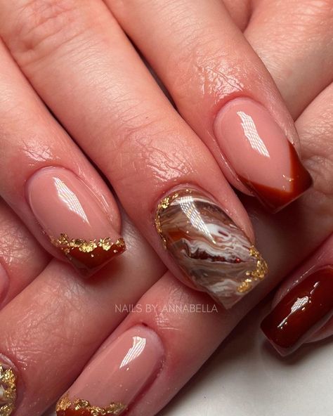 Gold Leaf Nail Art, Brown Marble Nails, Copper Nails Designs, Orange Nail Art, Biab Nails, Spring Nail Ideas, Glitter Tip Nails, Copper Nails, Marble Nail Designs