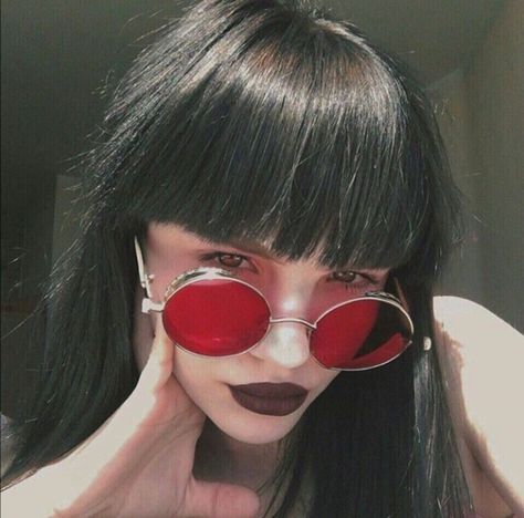 Circle Sunglasses Aesthetic, Circular Glasses, Circular Sunglasses, Circle Glasses, Black Hair Aesthetic, Red Beret, Circle Sunglasses, Tinted Glasses, Pointed Ears