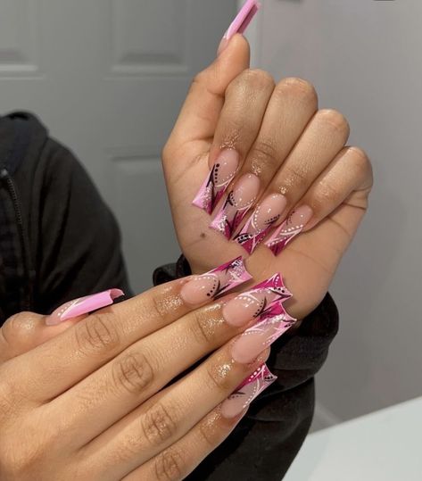 Early 2000 Nails Designs, 90s Nails Acrylic Black Women, 90s Acrylic Nails Art Designs, Early 2000s Nail Designs, 2000s Nail Designs, Early 2000 Nails, Cabo Nails, Y2k Old School, Old School Nails