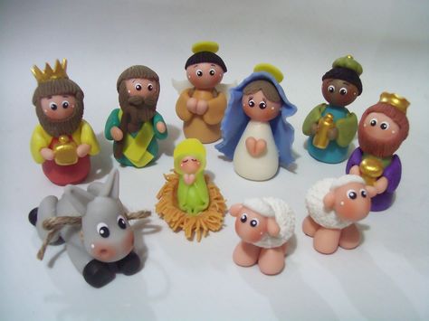 Bunny Activities, Nativity Scene Diy, Clay Christmas Decorations, Rose Crafts, Happy Birthday Jesus, Xmas Deco, Christmas Clay, Polymer Clay Christmas, Nativity Crafts