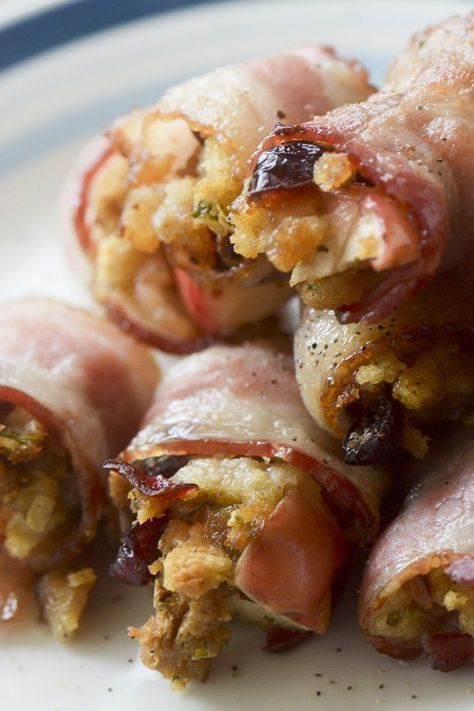 Bacon Wrapped Stuffing, Thanksgiving Brunch Recipes, Thanksgiving Appetizers Easy, Thanksgiving Appetizer, Thanksgiving Brunch, Thanksgiving Breakfast, Thanksgiving Appetizers, Stuffing Recipes, Thanksgiving Side Dishes