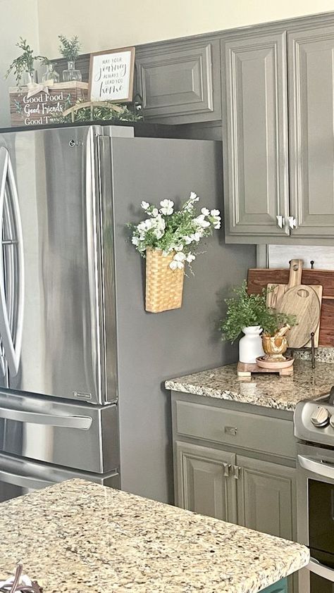 Refrigerator Decor, Decorating Above Kitchen Cabinets, Kitchen Countertop Decor, Above Kitchen Cabinets, Countertop Decor, Fridge Decor, Kitchen Counter Decor, Kitchen Cabinets Decor, Counter Decor