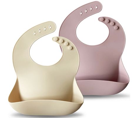 Silicone bibs are a MUST when starting solids with your baby! Snag on Amazon!

#InfantInsights #babybib #BLW #startingsolids #babyfood #babypuree #BLW #6monthbaby #highchair #babygear #babyregistry #babynecessities Bibs For Babies, Baby Registry Items, Clothing Protectors, Silicone Baby Bibs, Baby Puree, Silicone Bibs, Baby Co, Bib Set, Newborn Care