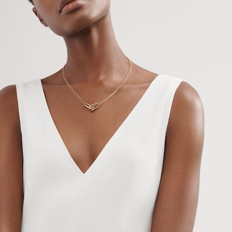 Tiffany HardWear double link pendant in 18k gold. | Tiffany & Co. Tiffany Hardware, Jewellery Poster, Hardware Necklace, Celebrity Closets, Diamond Drop Necklace, Tiffany And Co Necklace, The Bling Ring, Xmas 2022, Tiffany Necklace