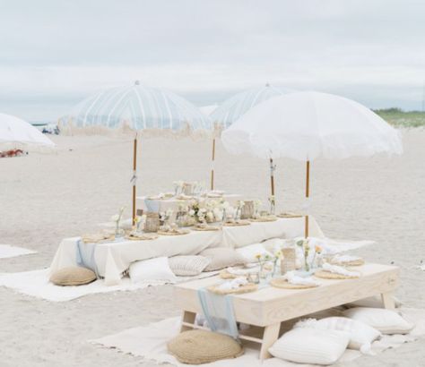 Bridal Shower On The Beach, Beach Gender Reveal Decorations, Boho Beach Party Decor, Boho Beach Bridal Shower Ideas, Boho Beach Baby Shower Ideas, Gender Reveal Beach Ideas, Beach Baby Birthday Party, Beach Gender Reveal Ideas, Beach Themed Baby Shower Ideas