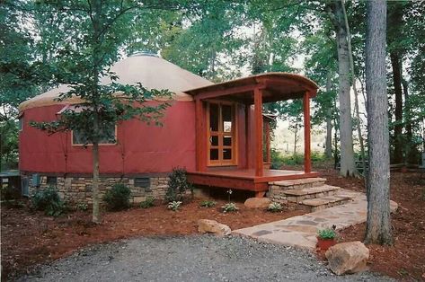 Beautiful Pacific yurt Yurt Airbnb, Pacific Yurts, Building A Yurt, Yurt Home, Yurt Living, Small City Garden, Have Inspiration, Small Space Diy, Diy Yard