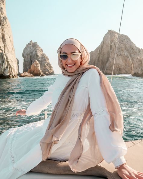 Cabo Travel Guide – With Love, Leena. Loose Hijab, Hijab Beach Outfit, Hijabi Fashion Summer, Hijab Outfit Summer, Beach Hijab, Summer White Dress, Hijab Summer, Holiday Outfits Summer, Hijab Fashion Summer