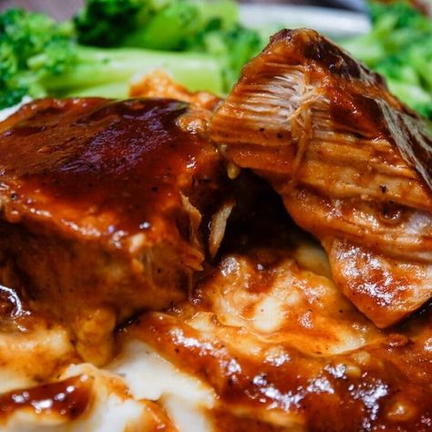 Slow Cooker BBQ Pork Chops - Back To My Southern Roots Crockpot Bbq Pork Chops, Pork Chops In Slow Cooker, Pork Chops Bbq, Slow Cooker Bbq Pork Chops, Crockpot Holiday Recipes, Balsamic Pork Tenderloins, Bbq Pork Chops, Crockpot Ribs, Pumpkin Vegetable