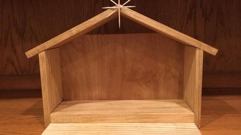 How To Build A Manger For Nativity, Manger Diy, Simple Nativity, Cedar Fence Pickets, Sand Projects, Nativity Stable, Christmas Manger, Cross Tattoo For Men, Diy Nativity