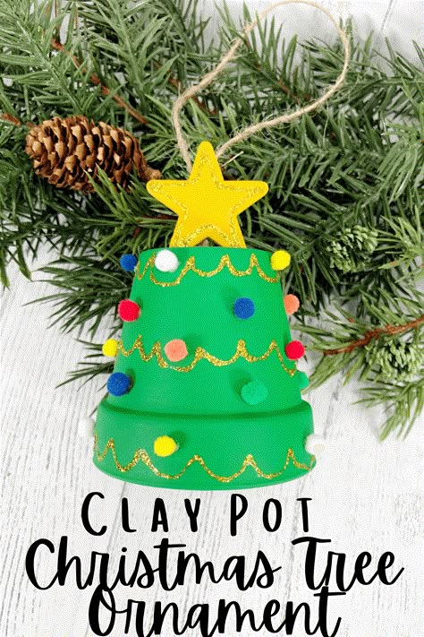 Flower Pot Christmas Tree Ornament, Terra Cotta Pot Christmas Tree, Christmas Crafts At School, Mini Flower Pot Ornaments, Terra Cotta Christmas Ornaments, Clay Pot Gingerbread House, Terra Cotta Pot Ornaments, Tiny Terra Cotta Pot Ideas, Christmas Crafts With Mini Clay Pots