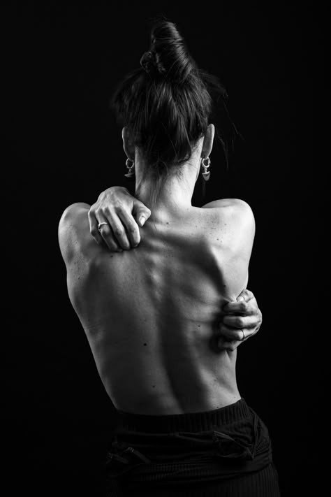 Back Figure Reference, Bare Back Photography, Pose Reference Behind View, Hunched Back Reference, Woman Curled Up Pose, Body Posing Reference, Body Form Photography, Woman From Behind Reference, Women Back Reference