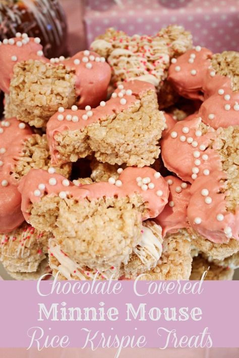 Minnie Mouse Rice Krispie treats are easy to make, dip the tops of the Minnie Mouse Rice Krispie in chocolate to make them look like minnie mouse. Thanksgiving Side Dishes Crockpot, Thanksgiving Recipes Side Dishes Veggies, Thanksgiving Food Sides, Green Beans With Bacon, Krispy Treats, Roasted Root Vegetables, Rice Krispy, Thanksgiving Recipes Side Dishes, Yummy Dessert