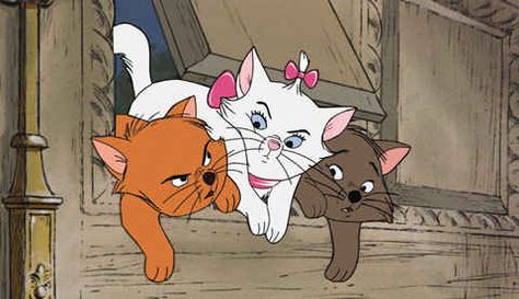 Marie, Toulouse and Berlioz - The Aristocats | 15 Greatest Disney Cats Disney Amor, Animation Disney, Disney Cats, Watership Down, The Aristocats, Film Disney, Three Cats, Alley Cat, Art Disney