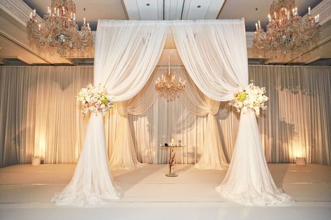 Ceremony Backdrop Indoor, Wedding Drapery, Wedding Chuppah, White Drapery, Wedding Ceremony Ideas, Indoor Wedding Ceremonies, Wedding Canopy, Indoor Ceremony, Wedding Inside