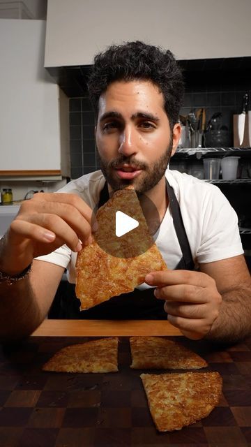 Zachary Neman on Instagram: "How to make the PERFECT potato rosti aka hash browns. 

Full written recipes at www.cheffinwithzach.com (in bio)." Shredded Potatoes Recipes Breakfast, How To Make Breakfast Potatoes, How To Make Snacks, Savoury Potatoes, Potato Snack Recipes, Hash Brown Recipes, Hashed Browns, Potato Rosti Recipe, Potato Rosti