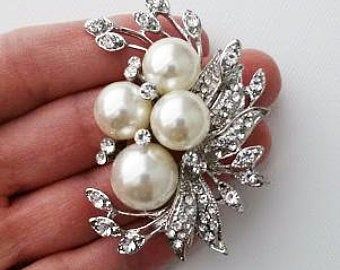 Pearl brooch | Etsy Bridal Rhinestone Headpiece, Brooch Bouquet Diy, Wedding Brooches, Brooch Corsage, Bridal Brooch Bouquet, Rhinestone Headpiece, Wedding Brooch Bouquets, Corsage Pins, Bridal Accessories Jewelry