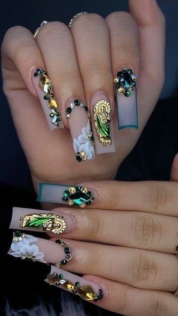 Virgin Mary And San Judas Nails, San Judas Nails Medium, San Judas Nails Ideas, San Juditas Nails, San Judas Tadeo Nails, Mexican Acrylic Nails, San Judas Nails, Virgencita Nails, Hispanic Nails