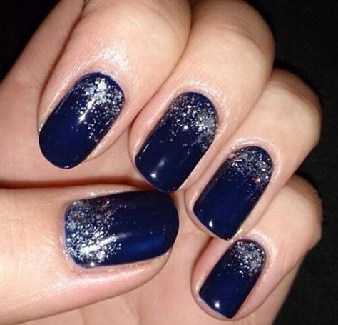 Alaska Nails, Sorbet Nails, Nail Art Bleu, Blue And Silver Nails, Blue Nail Art Designs, Navy Nails, Blue Nail Art, Blue Nail, Sparkle Nails