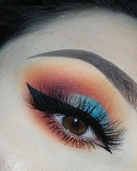 Jacklyn Hill x morphe brushes palette @morphe Instagram: @bettytetuan Jacklyn Hill Morphe Palette, Morphe Palette Looks, Jacklyn Hill Palette, Prom Eyeshadow, Hair Self Care, Makeup Looks Inspiration, Eye Shadow Looks, Makeup Life Hacks, Morphe Palette