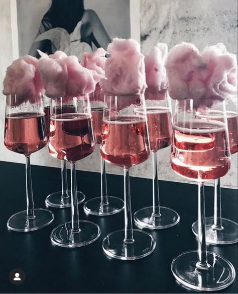 Cotton Candy Cocktail, Cotton Candy Champagne, Candy Cocktails, Bridal Shower Inspo, Anniversaire Diy, Bridal Shower Inspiration, Lingerie Shower, Shower Inspiration, Candy Floss