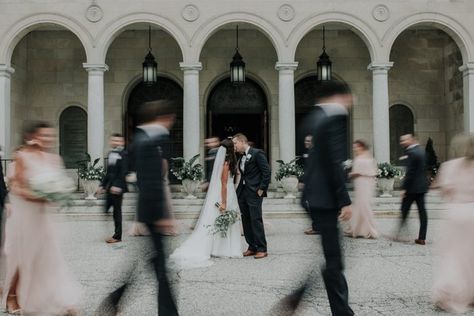 Our top picks of the week now on the blog | Image by Kelli Wilke Photography Wedding Group Poses, Wedding Group Photos, Animation Photo, Philadelphia Wedding Venues, Bridesmaids Photos, Pennsylvania Wedding, Friday Afternoon, Bridal Party Photos, Wedding Photos Poses