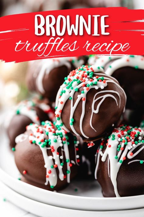 Side view truffles on a stack of light colored plates. Christmas Truffles Recipe, Baking Recipes Cake, Brownie Truffles Recipe, Healthy Candy Recipes, Cake Pop Recipes, Christmas Brownie, Truffle Recipe Christmas, Holiday Brownies, Brownie Truffles