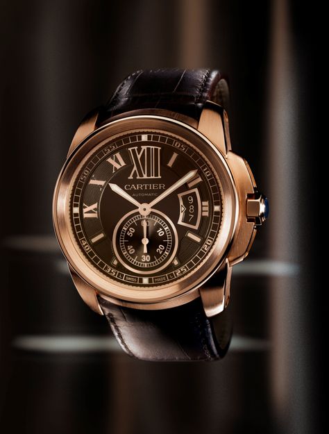 Calibre de Cartier - Rose Gold Cartier Watches Mens, Cartier Calibre, Cartier Panthere, Dream Watches, Wrist Wear, Cartier Watch, Mens Luxury, Well Dressed Men, Beautiful Watches