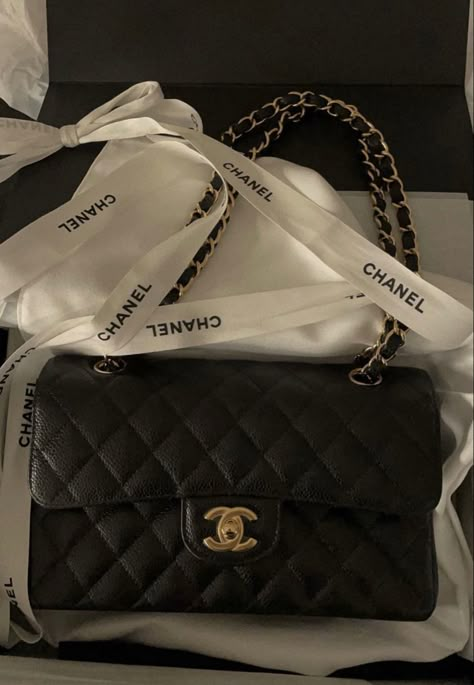 Gucci Art, Chanel Lover, Purse Luxury, Luxury Backpack, Dream Bags, Luxury Bags Collection, Chanel Flap Bag, Classic Flap Bag, Girly Bags