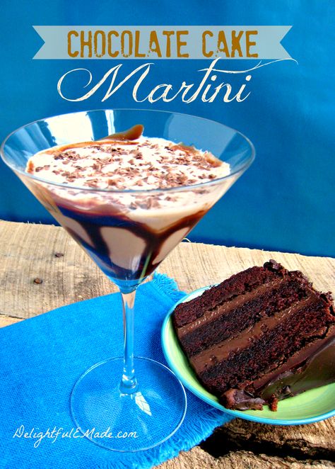 Chocolate Cake Martini Cake Vodka Recipes, Martini Chocolate, Cake Martini, Vodka Mixers, Cake Vodka, Chocolate Cocktails, Homemade Cocktails, Vodka Recipes, Chocolate Liquor