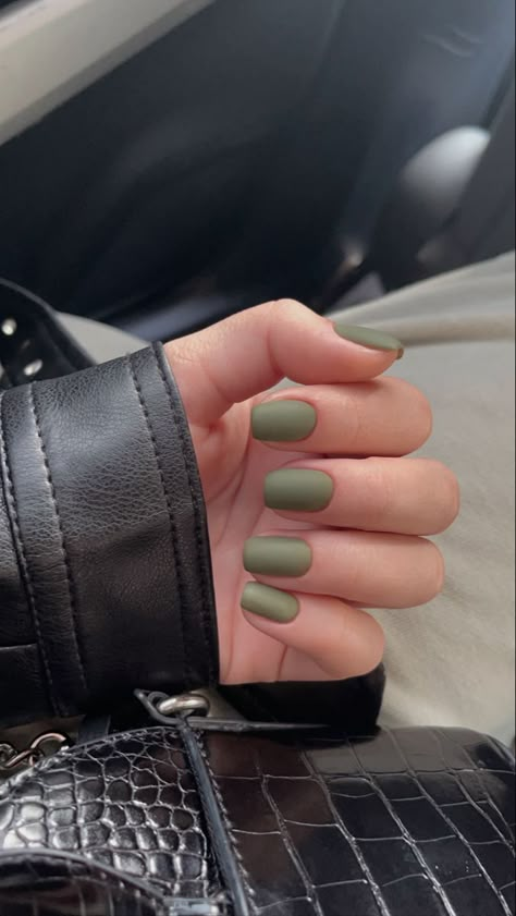 Matte Nails Green Olive, Matt Olive Green Nails, Matte Sage Green Nails Acrylic, Solid Color Nails Matte, Matte Shellac Nails, Matte Olive Green Nails Short, Matte Nails Design Fall, Miss Green Nails, Aesthetic Matte Nails