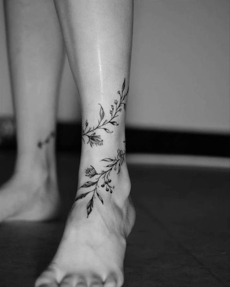 Fine Line Floral Ankle Tattoo, Vine With Fruit Tattoo, Wraparound Ankle Tattoo, Realistic Fine Line Tattoo, Ankle Tattoo Fine Line, Flower Ankle Bracelet Tattoo, Tattoo Foot Woman, Hideable Tattoos Placement, Fine Line Black And Grey Tattoo