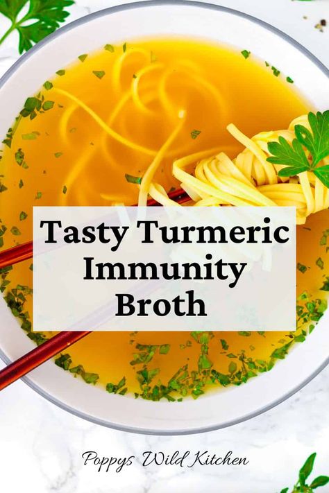 Tasty Turmeric and Garlic Immunity Broth Immunity Broth, Turmeric Soup, Fresh Turmeric Root, Bone Broth Recipe, Turmeric Recipes, Fresh Turmeric, Stronger Immune System, Broth Recipes, Healthy Soup Recipes