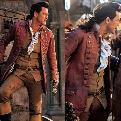 Gaston Gaston Live Action, Gaston Luke Evans, Gaston Costume, Beauty And The Beast Gaston, Luke Evens, Gaston Beauty And The Beast, Dracula Untold, Beauty And The Beast Costume, The Beast Movie