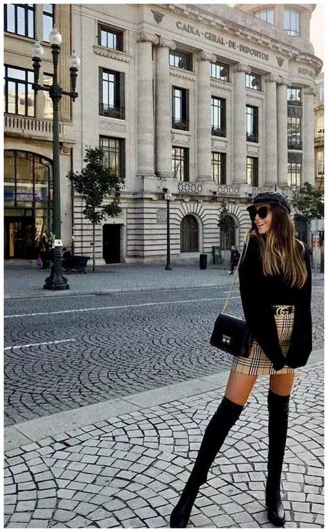 Classy Trendy Outfits, Paris Outfit Ideas, Pretty Winter Outfits, Outfit Ideas Korean, Burberry Skirt, Vegas Outfit, 90s Fashion Outfits, Paris Outfits, Looks Chic