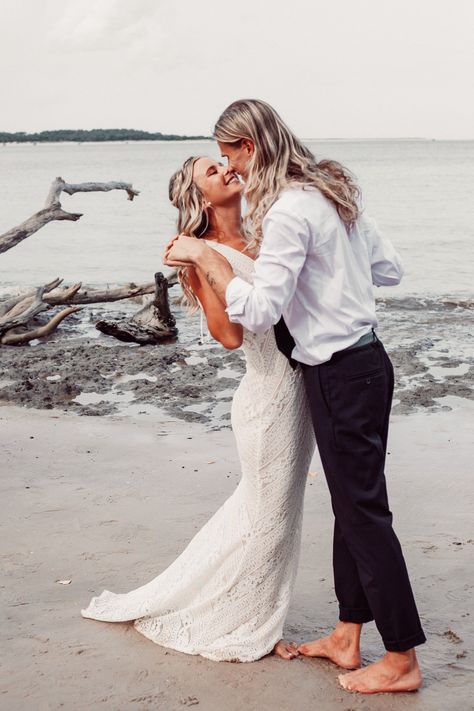 Boho style couple Intimate Elopement on Big Talbot Island on Boneyard Beach in Jacksonville Florida. This couple is a male female couple and both have long beautiful blonde hair. Both couples are barefoot by the water madly in love and having fun! Florida Beach Elopement, Jacksonville Beach Florida, Florida Beach Wedding, Jacksonville Florida, Beach Elopement, Elopement Inspiration, Florida Wedding, Photoshoot Poses, Elopement Photography