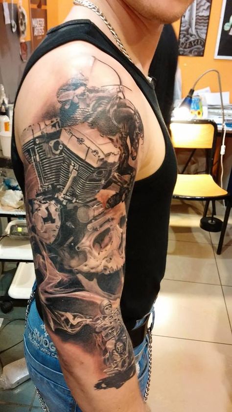 Biker Tattoos Designs, Steampunk Tattoo Design, Engine Tattoo, Biker Tattoo, Harley Tattoos, Motorcycle Tattoo, Vintage Tattoos, Steampunk Tattoo, 12 Tattoos