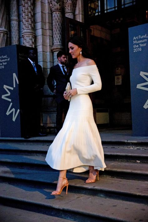 Kate Middleton 2016, Moda Kate Middleton, Style Kate Middleton, Kate Middleton Style Outfits, Looks Kate Middleton, Cambridge Family, Princess Katherine, Kate Middleton Outfits, Kate Middleton Photos