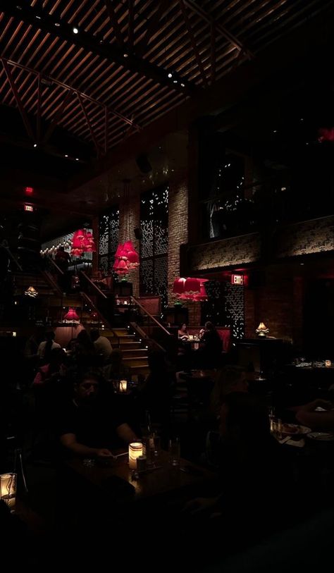 Grunge Restaurant, Aesthetic Night Life, Dark Restaurant, Low Exposure, Jazz Bar, Luxury Lifestyle Dreams, Night Vibes, Luxury Aesthetic, Dream Lifestyle