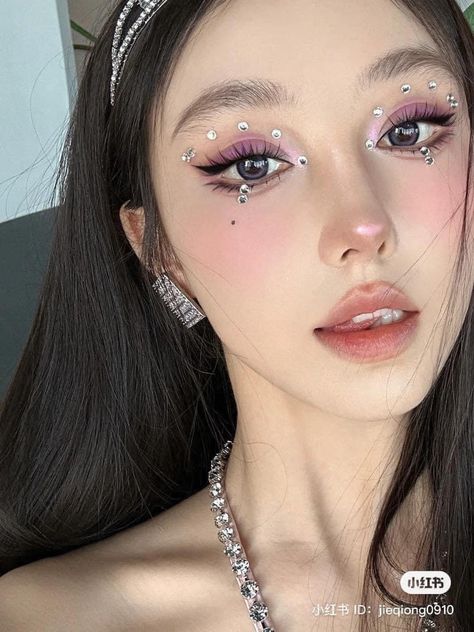 Kpop Stage Makeup, Egg Shell Art, Kpop Stage, Make Up Inspo, Stage Makeup, Makeup Trends, Makeup Routine, Maquillaje De Ojos, Eyebrows