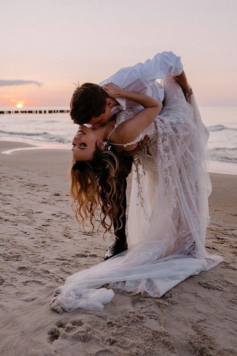 Penguin Wedding, Dream Beach Wedding, Beachy Wedding, Wedding Shooting, Best Honeymoon Destinations, Wedding Presets, Water Wedding, Wedding Couple Poses Photography, Beach Wedding Photography