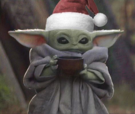 Baby Yoda ready for some non-alcoholic Christmas punch | /r/BabyYoda | Baby Yoda / Yiddle | Know Your Meme Baby Yoda Christmas, Yoda Christmas, Yoda Quotes, Yoda Images, Yoda Wallpaper, Christmas Punch, Christmas Memes, Christmas Wallpaper Backgrounds, Star Wars Christmas