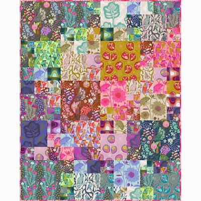 Quilt Inspiration: Free pattern day! Big Print quilts (part 2) Quilts With Squares, Anna Maria Horner Fabric, Large Scale Prints, Big Prints, Pretty Quilts, Kaffe Quilts, Fat Quarter Quilts, Lattice Quilt, Fat Quarter Quilt Pattern